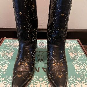 Women western Black Studded Heeled Boots